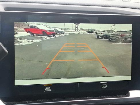 Used 2022 Chevrolet Silverado 1500 LT image 17