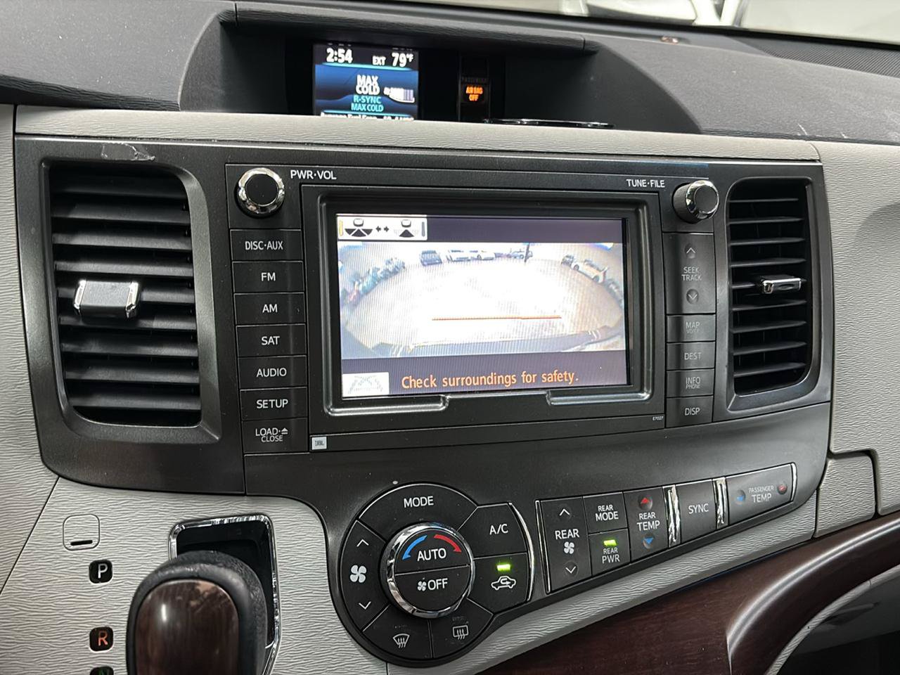 Used 2011 Toyota Sienna XLE w/ Premium Pkg FWD image 24