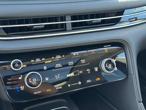 Certified 2025 INFINITI QX60 Luxe image 24