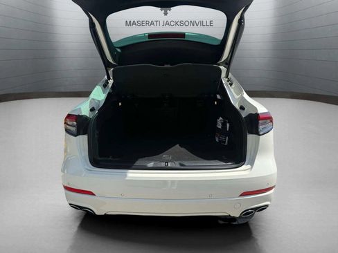 Certified 2023 Maserati Levante GT AWD/4WD image 14