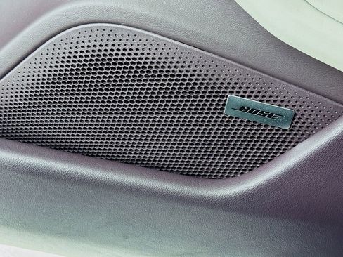 Certified 2025 Porsche Taycan image 12