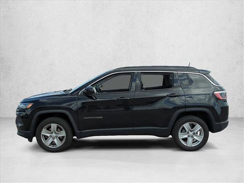 Used 2022 Jeep Compass Latitude w/ Convenience Group AWD/4WD image 8