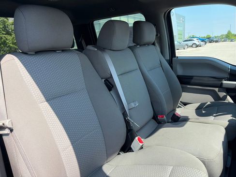 Used 2017 Ford F150 XLT AWD/4WD image 12