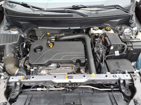 Used 2024 GMC Terrain SLT image 35