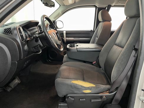 Used 2009 Chevrolet Silverado 2500 LT w/ Exterior Plus Package image 5