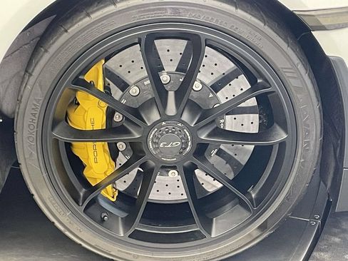 Certified 2018 Porsche 911 GT3 w/ Sport Chrono Package RWD image 14