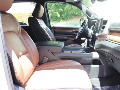 Used 2019 RAM 1500 Limited AWD/4WD image 14