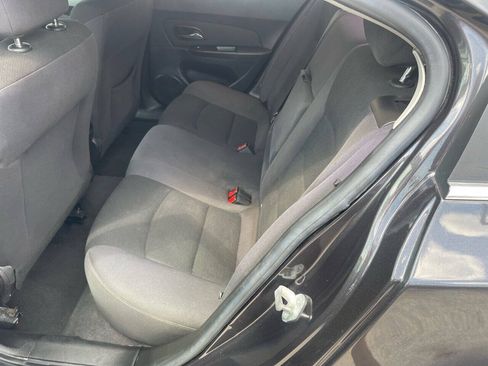 Used 2015 Chevrolet Cruze LT FWD image 10