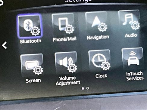 Certified 2017 INFINITI QX30 Premium w/ Navigation Package image 20