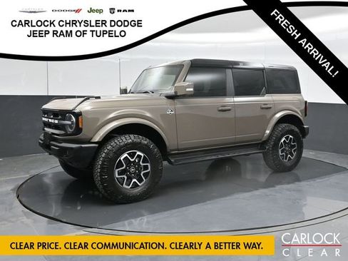 Used 2025 Ford Bronco Outer Banks AWD/4WD image 1