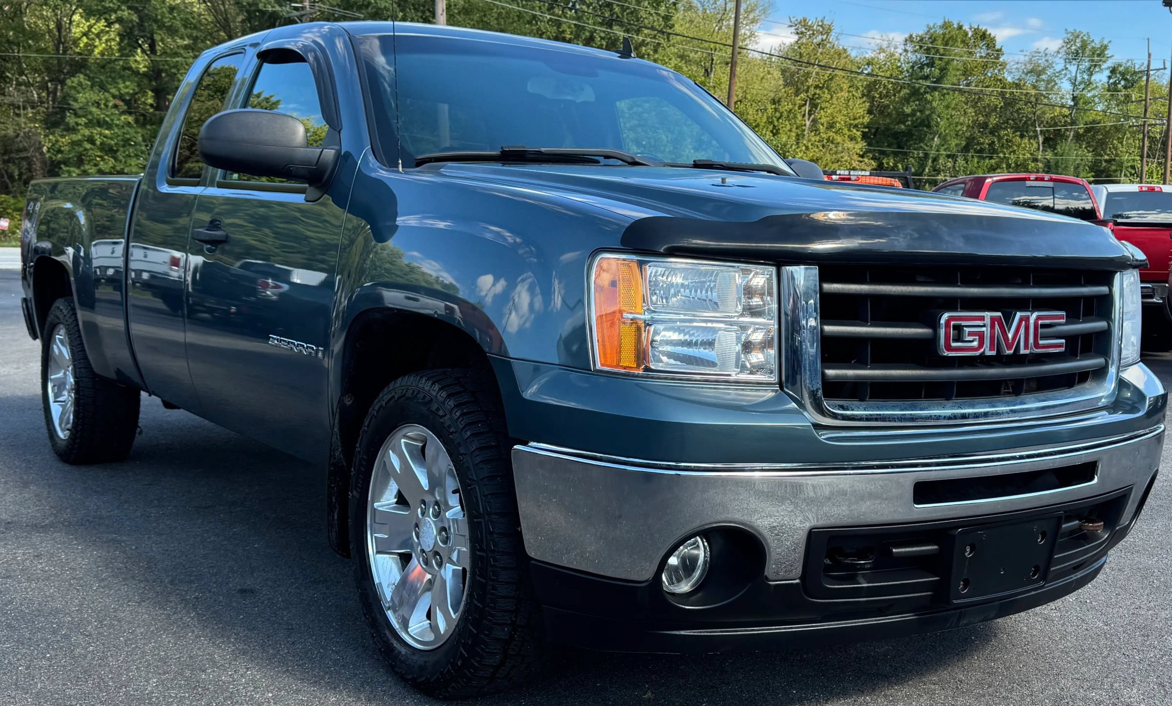 Used 2009 GMC Sierra 1500 SLE w/ Pro Grade Package AWD/4WD image 4