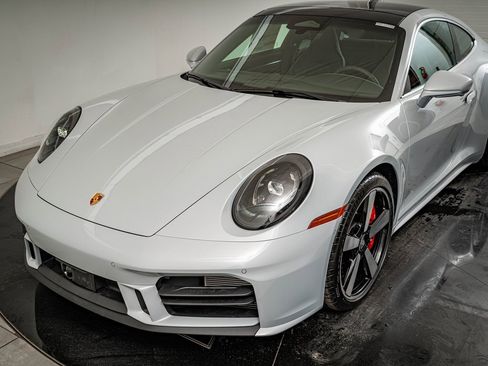 New 2026 Porsche 911 Carrera 4S image 16
