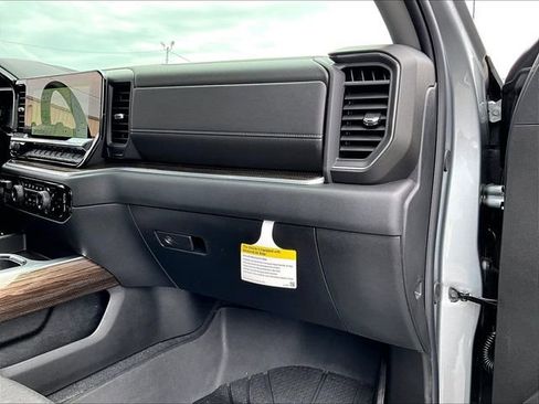 New 2026 Chevrolet Silverado 1500 RST w/ Redline Edition AWD/4WD image 26