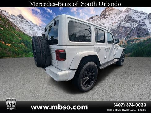 Used 2023 Jeep Wrangler Altitude image 15