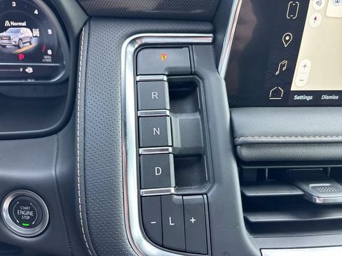 Used 2023 GMC Yukon AT4 w/ AT4 Premium Package AWD/4WD image 20
