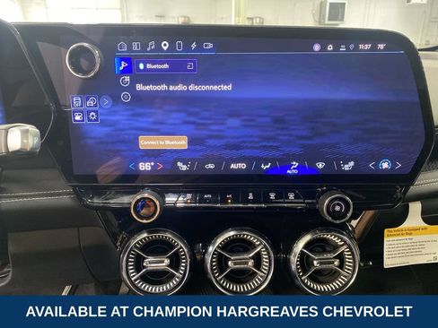Used 2024 Chevrolet Blazer EV LT AWD/4WD image 18