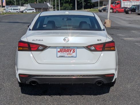 Used 2019 Nissan Altima 2.5 SR FWD image 7