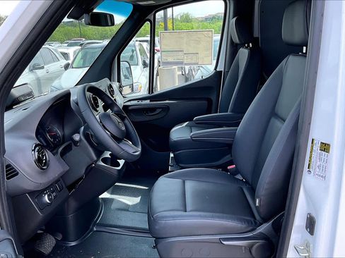 New 2026 Mercedes-Benz Sprinter 2500 image 9