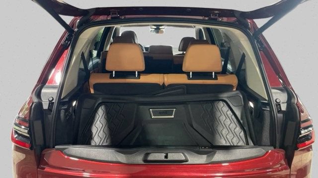Used 2024 BMW X7 xDrive40i AWD/4WD image 19