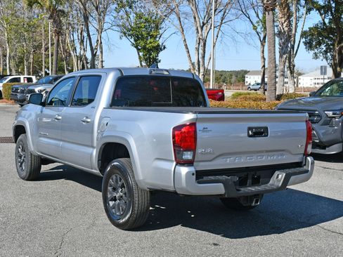 Used 2023 Toyota Tacoma SR5 image 3