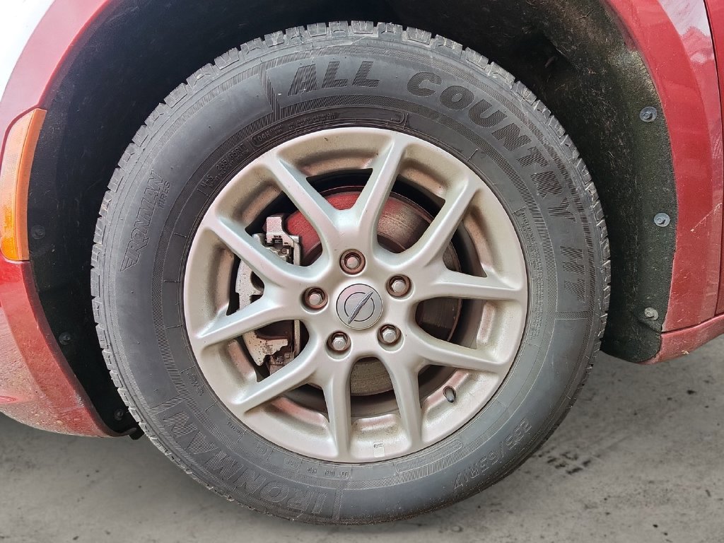 Used 2024 Chrysler Pacifica Touring-L FWD image 9
