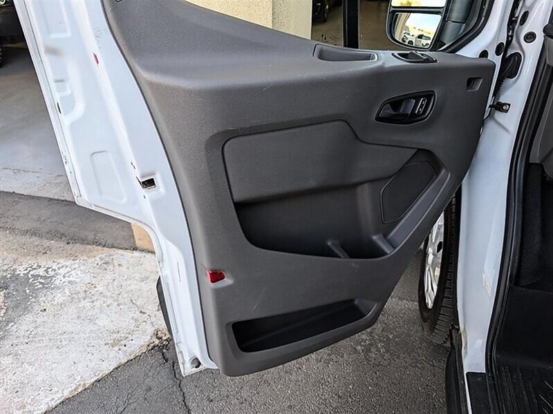 Used 2024 Ford Transit 350 XLT RWD image 18