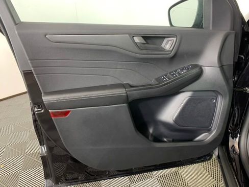 Used 2025 Ford Escape Active w/ Tech Pack #1 image 32