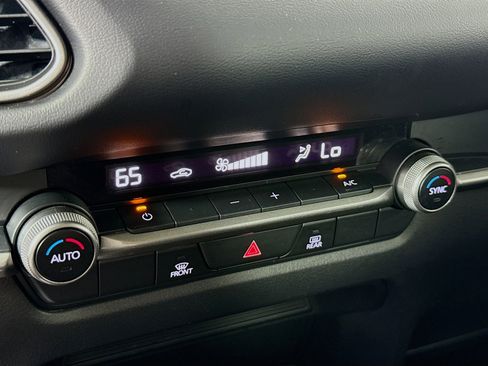 Used 2023 MAZDA CX-30 AWD 2.5 S w/ Select Package image 19