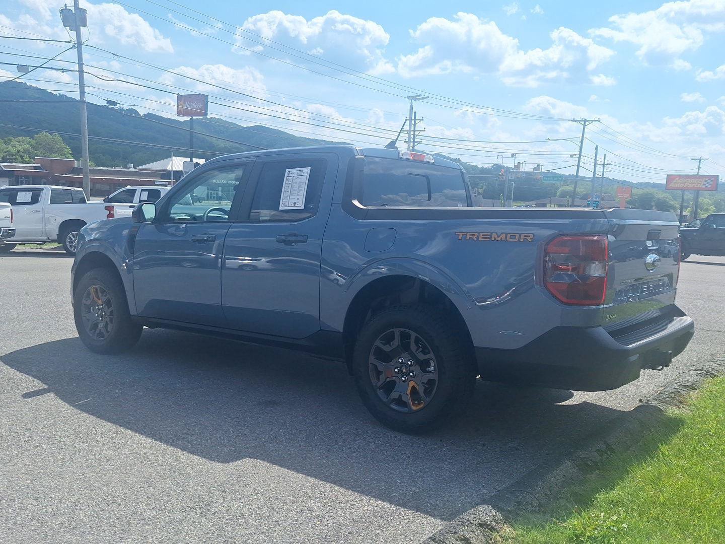 Used 2024 Ford Maverick Tremor w/ Tremor Off-Road Package AWD/4WD image 7