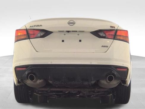 Used 2025 Nissan Altima 2.5 SR AWD/4WD image 5