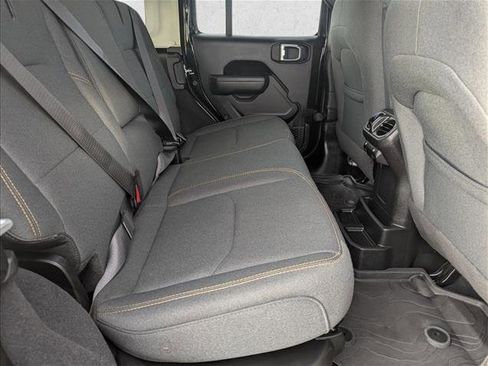 Used 2024 Jeep Wrangler Willys image 19