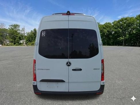 Used 2025 Mercedes-Benz Sprinter 2500 image 7