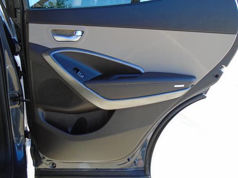 Used 2017 Hyundai Santa Fe Sport image 30