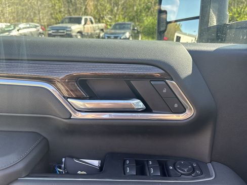 New 2025 Chevrolet Silverado 3500 LT w/ Convenience Package image 16