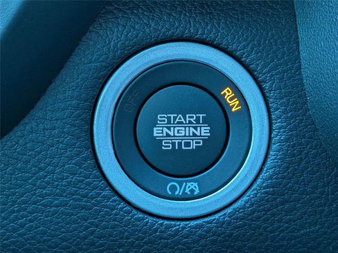 Certified 2025 RAM 1500 Laramie image 31