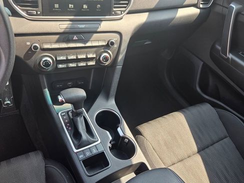 Used 2022 Kia Sportage LX AWD/4WD image 21