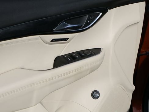 Used 2022 Buick Envision Essence w/ Technology Package I image 17