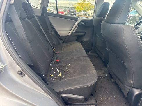 Used 2017 Toyota RAV4 XLE FWD image 23