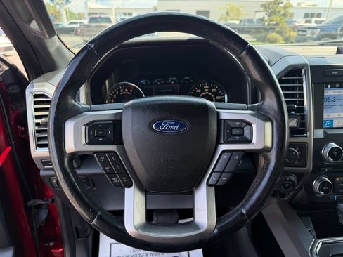 Used 2017 Ford F150 Platinum w/ Equipment Group 701A Luxury AWD/4WD image 22