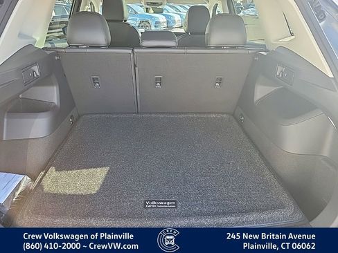 Certified 2025 Volkswagen Tiguan SE image 50