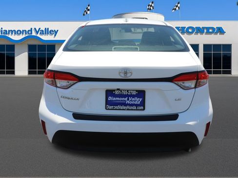 Used 2024 Toyota Corolla LE FWD image 5