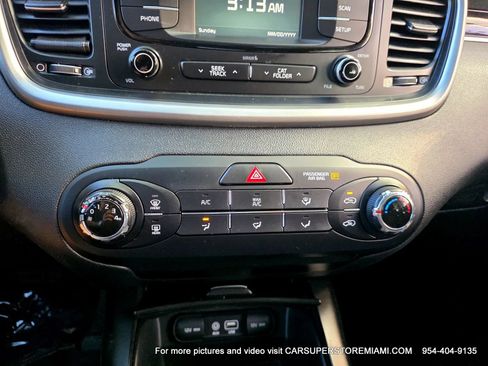 Used 2017 Kia Sorento FWD image 41