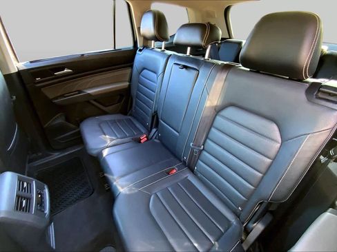 Used 2022 Volkswagen Atlas SEL Premium AWD/4WD image 41