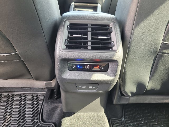 Used 2025 Volkswagen Tiguan SEL R-Line AWD/4WD image 15