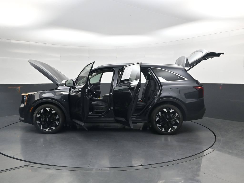 Used 2025 Kia Sorento EX w/ Panoramic Sunroof Package FWD image 43
