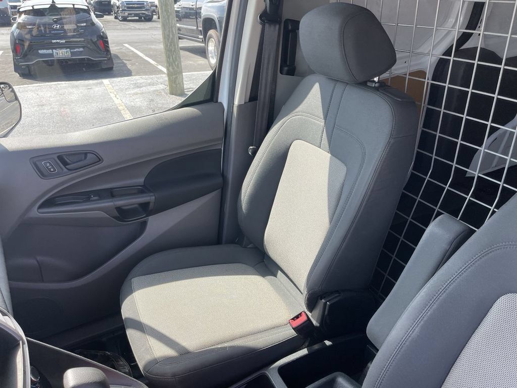 Used 2019 Ford Transit Connect XL w/ Driver-Assist Package FWD image 11