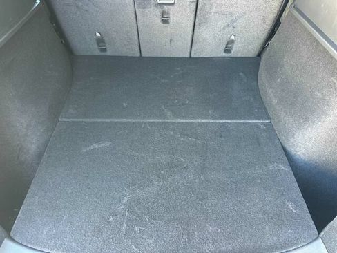 Used 2025 Tesla Model Y Long Range RWD image 18