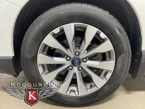 Used 2017 Subaru Outback 3.6R Touring w/ Popular Package #5A AWD/4WD image 7