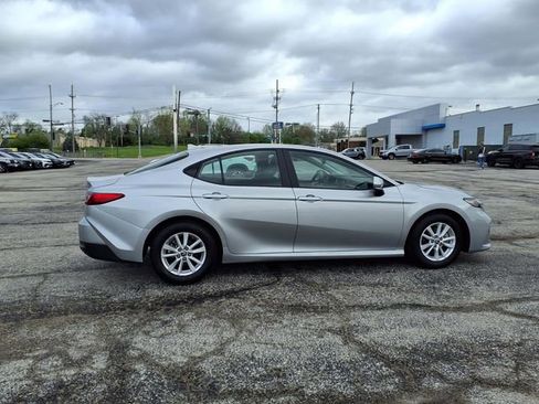 Used 2025 Toyota Camry LE FWD image 15