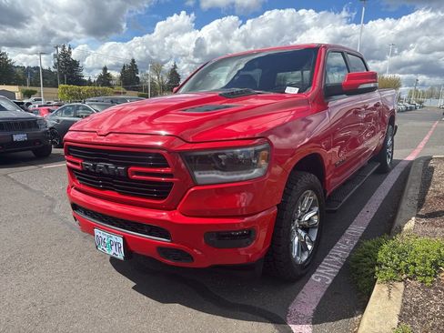 Used 2019 RAM 1500 Sport w/ Level 2 Equipment Group AWD/4WD image 3